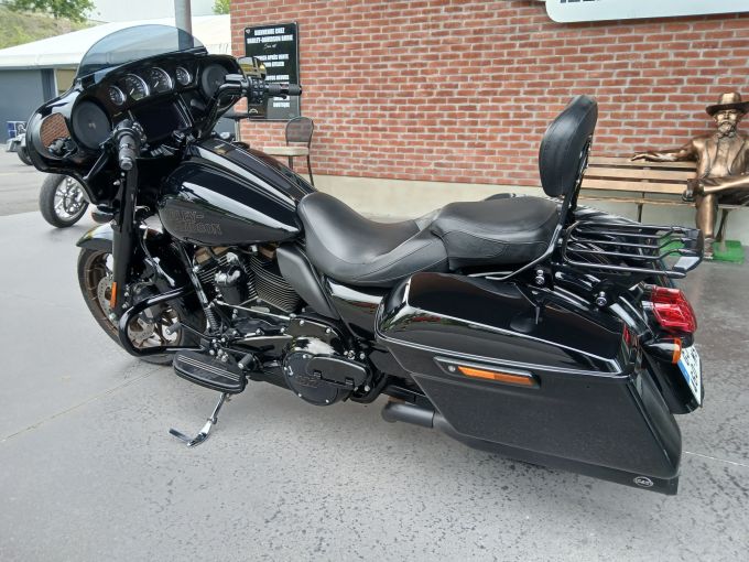 HARLEY-DAVIDSON TOURING STREET GLIDE 1923 ST 4