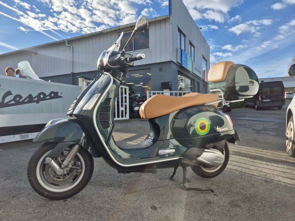 VESPA GTS 300 4