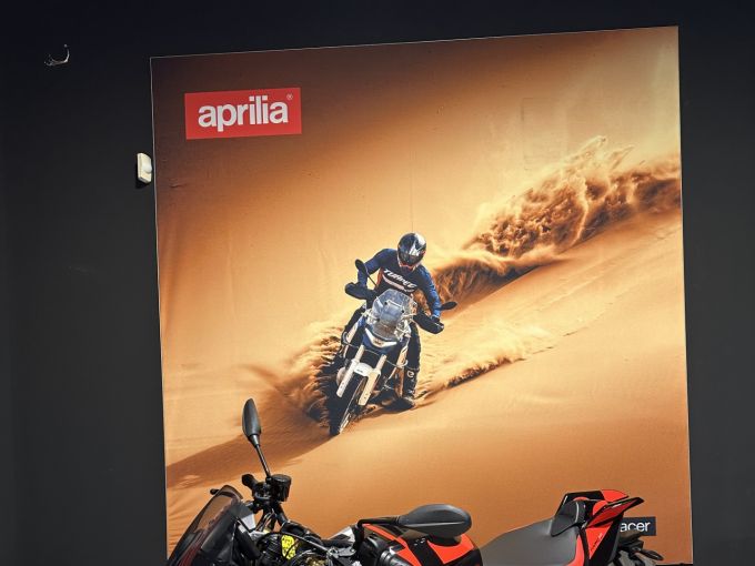 APRILIA TUONO 1100 V4 FACTORY 4
