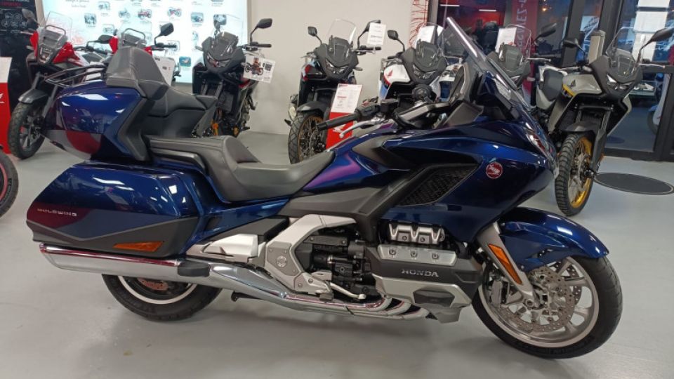 HONDA GoldWing Touring DCT Airbag 4