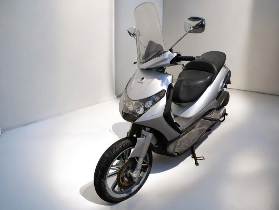 PIAGGIO BEVERLY 125 4