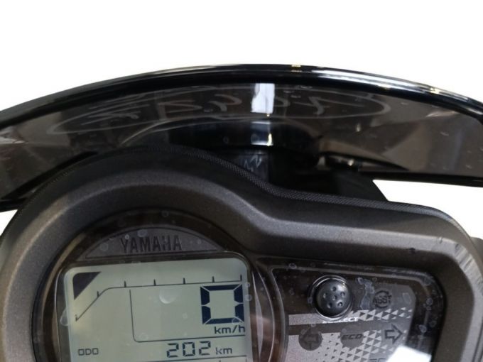 YAMAHA RayZR 125 4
