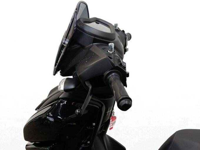 YAMAHA RayZR 125 4