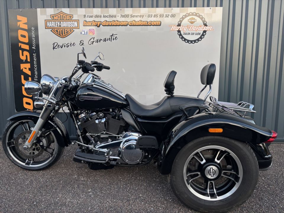 HARLEY-DAVIDSON TRIKE FREEWHEELER 1868 4