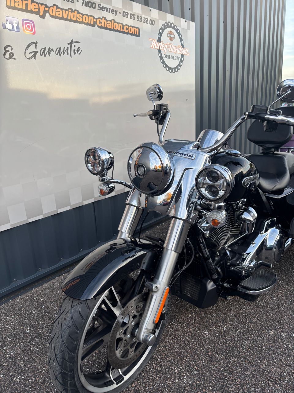 HARLEY-DAVIDSON TRIKE FREEWHEELER 1868 4