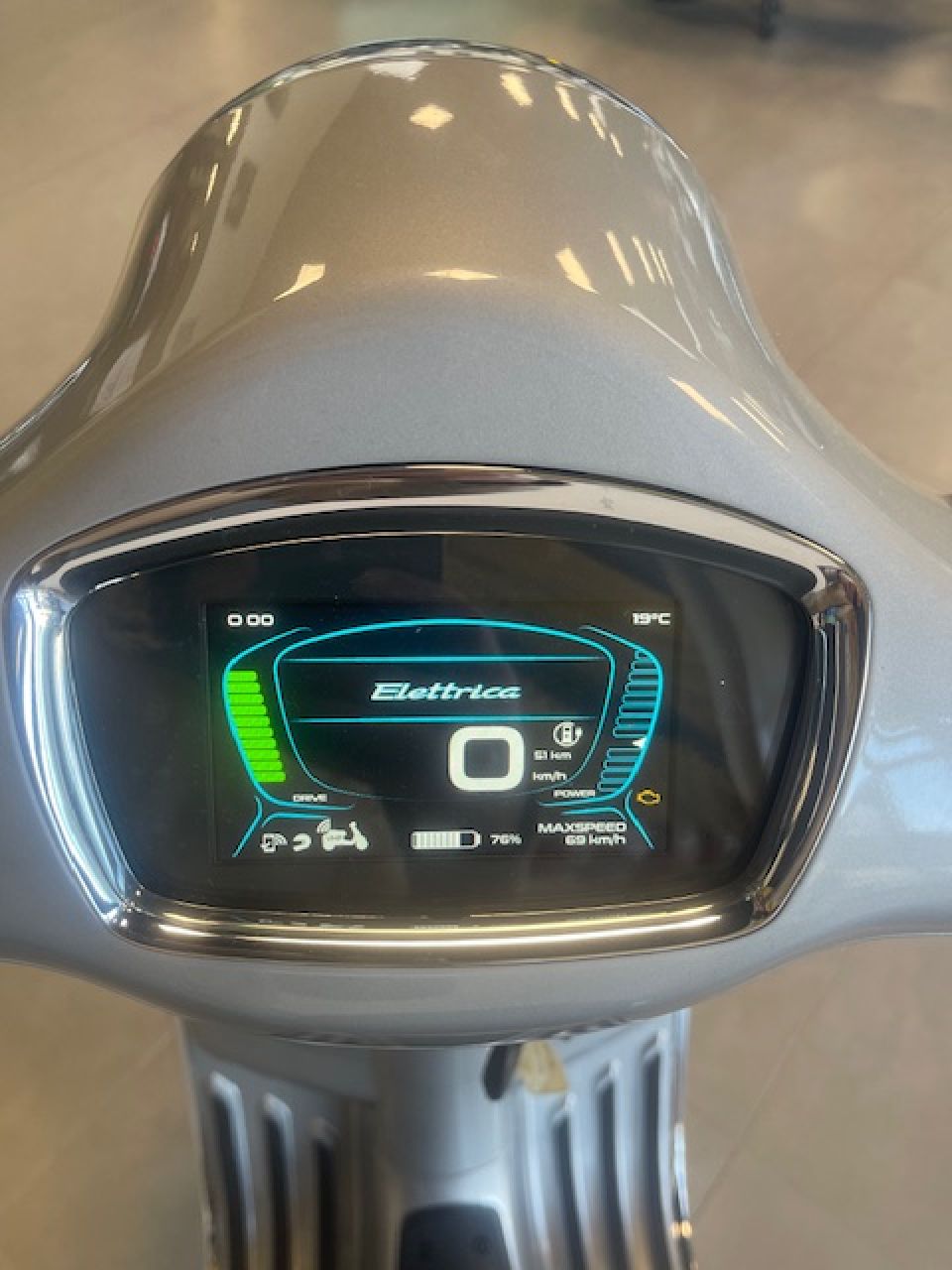 VESPA PRIMAVERA ELETTRICA 70 4