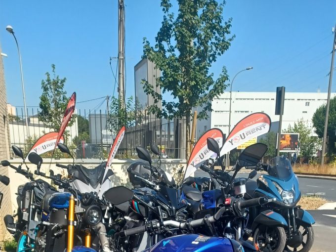YAMAHA MT-09 4