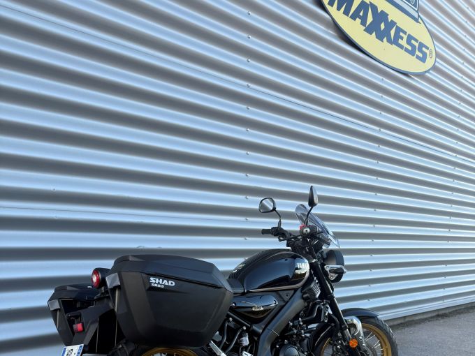 YAMAHA XSR 125 Legacy 4