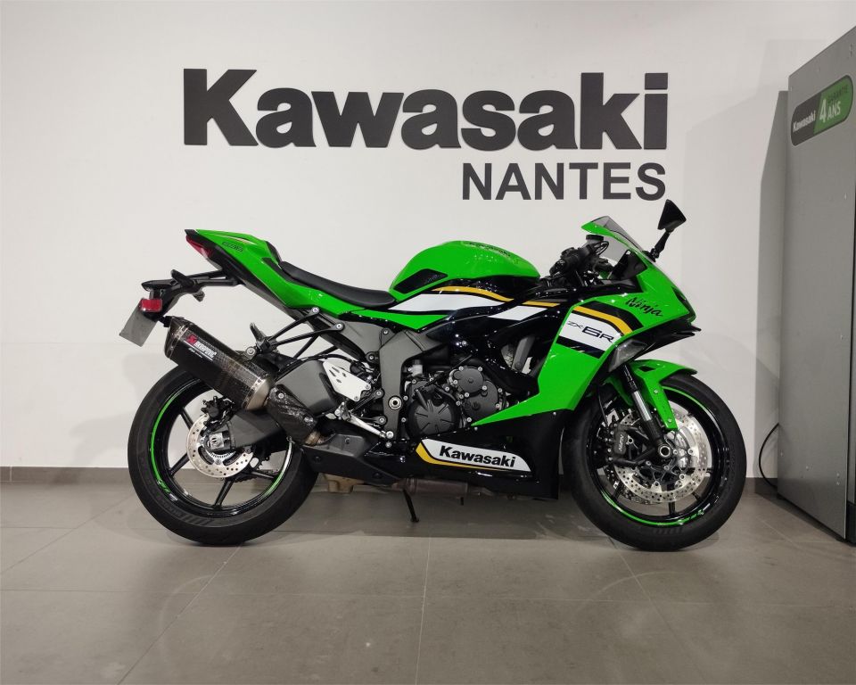 KAWASAKI ZX-6R PERFORMANCE 4