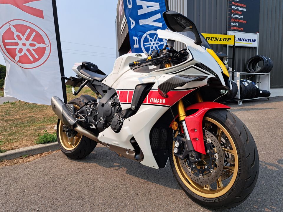 YAMAHA YZF-R1 WORLD GP 60TH ANNIVERSARY 4