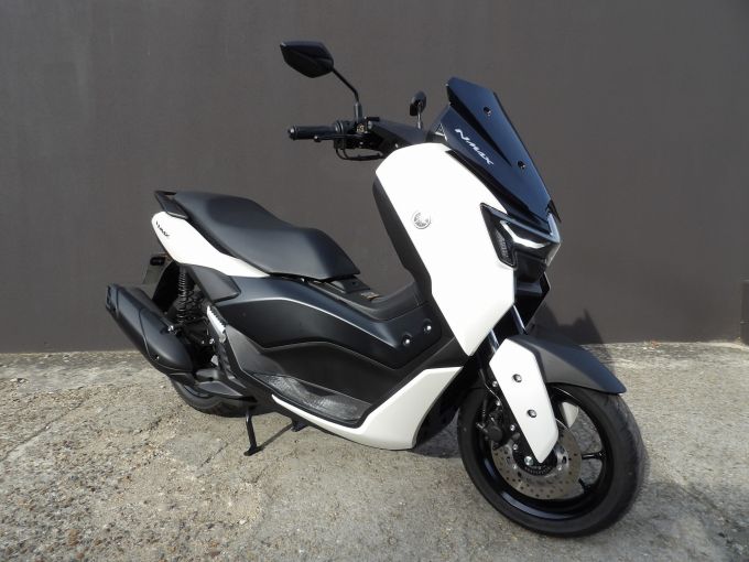 YAMAHA NMAX 125 4