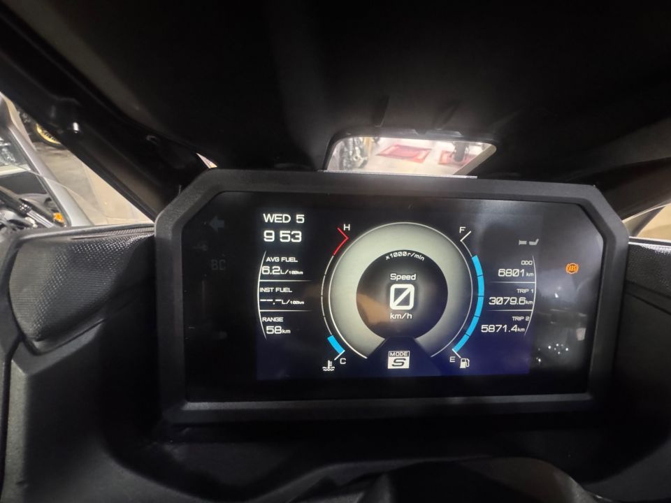 YAMAHA XP T-MAX 560 TECH MAX 4