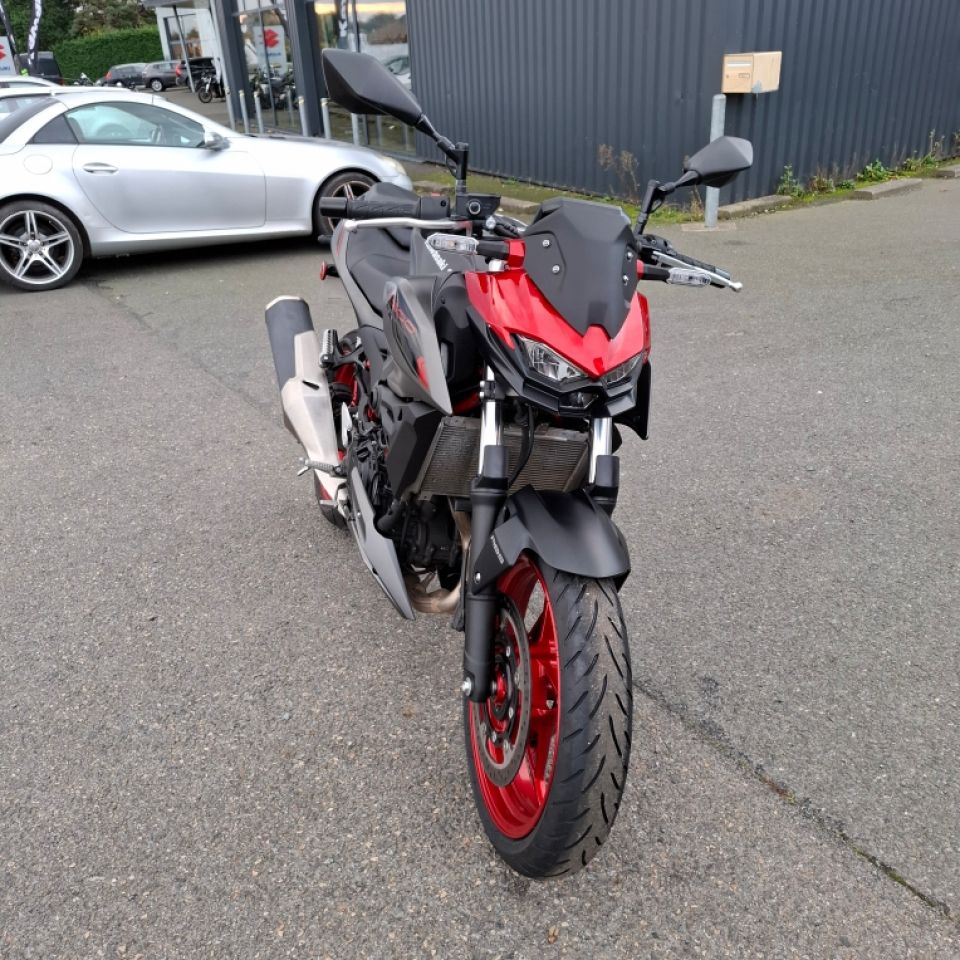KAWASAKI Z 500 SE 4