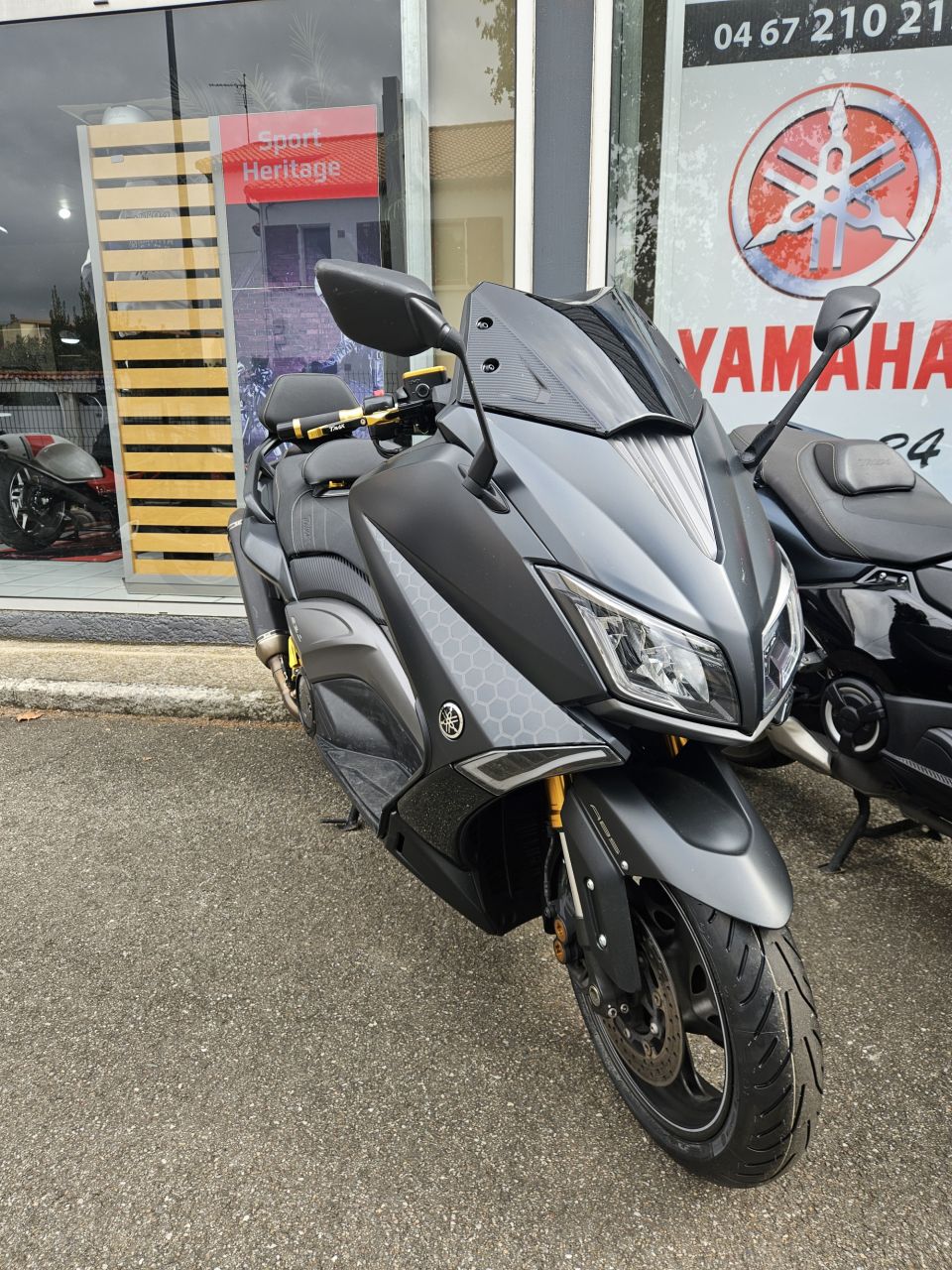 YAMAHA XP T-MAX 530 IRON MAX 4