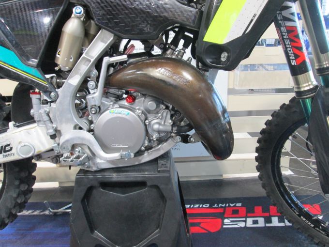 FANTIC 125 XX BLACK EDITION 4