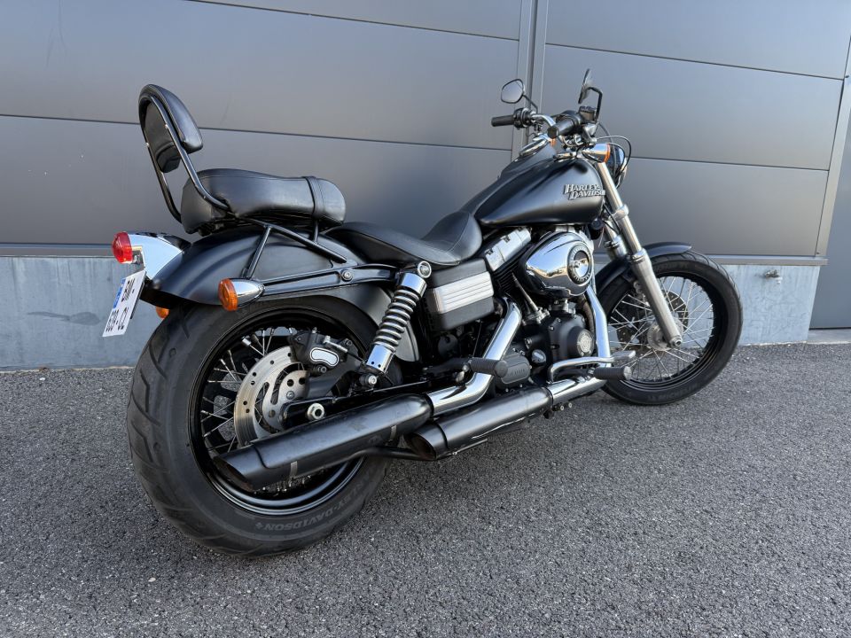 HARLEY-DAVIDSON DYNA STREET BOB 1584 4