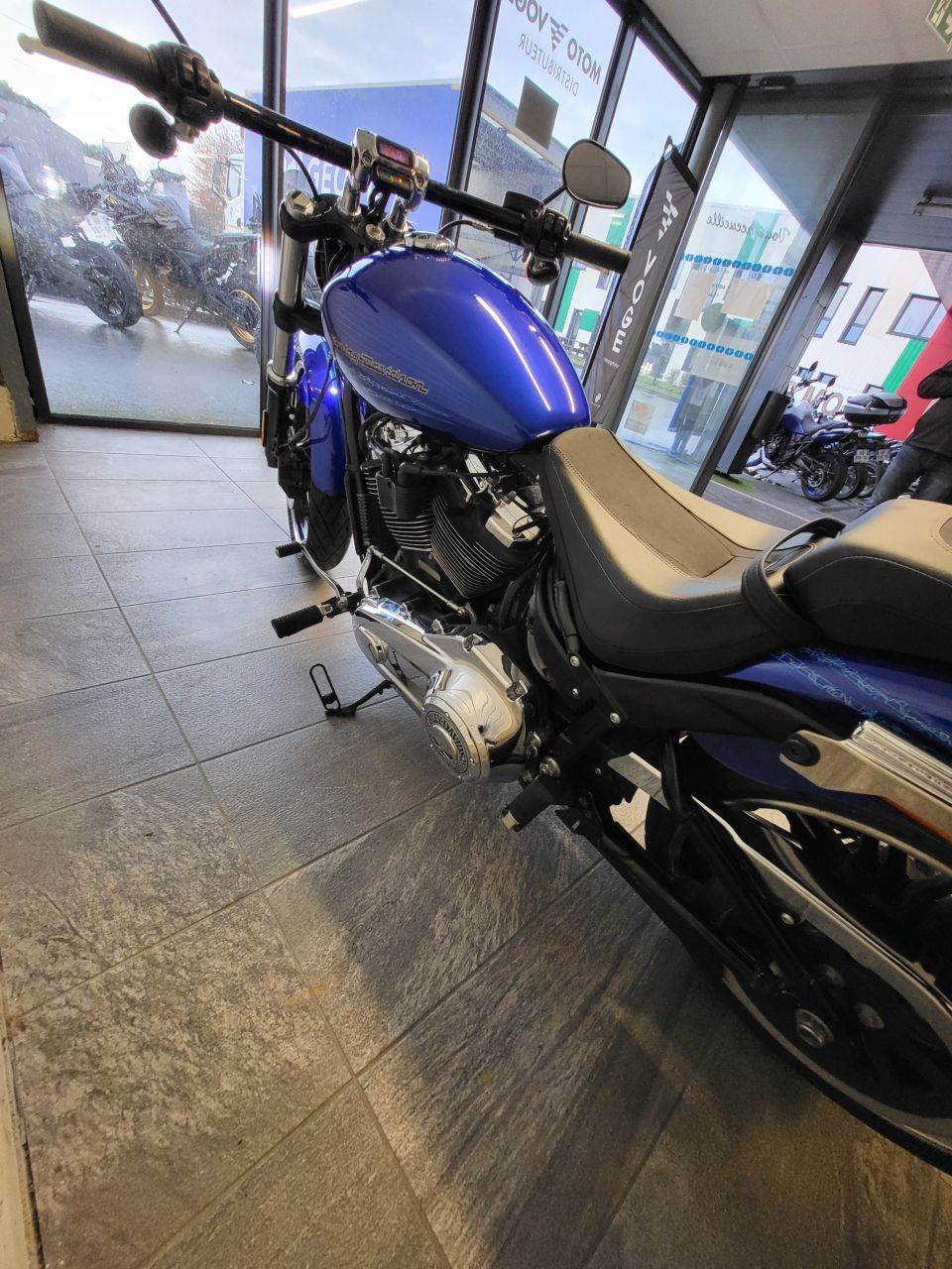 HARLEY-DAVIDSON SOFTAIL BREAKOUT 1868 4