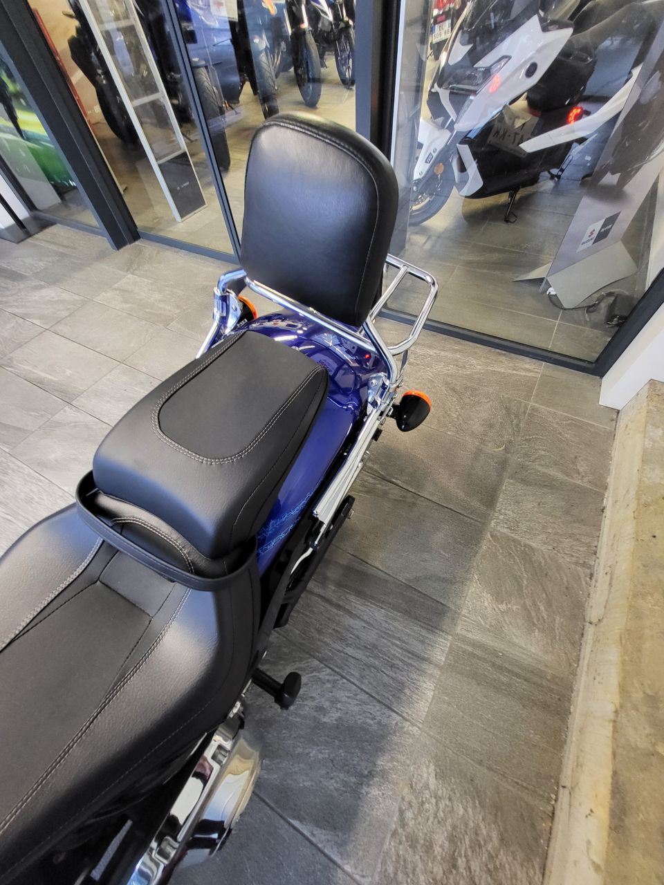 HARLEY-DAVIDSON SOFTAIL BREAKOUT 1868 4