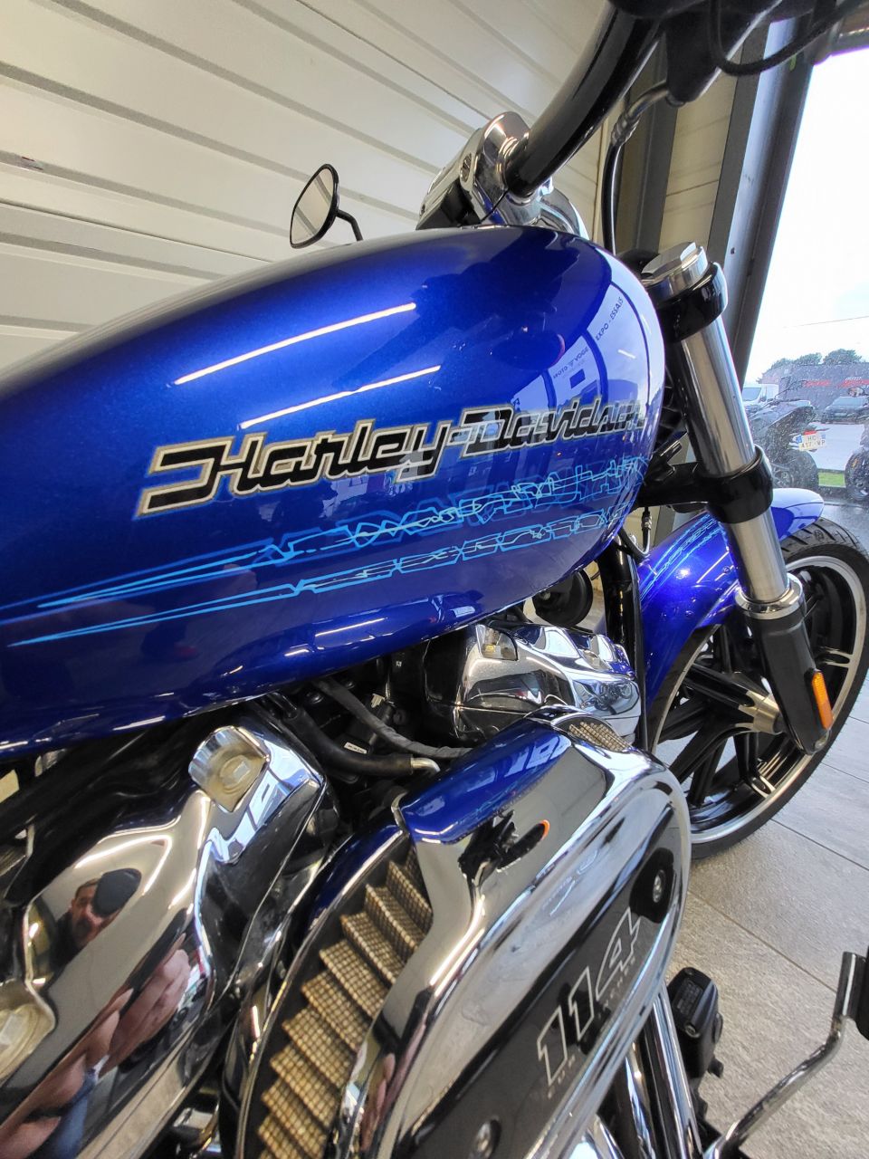 HARLEY-DAVIDSON SOFTAIL BREAKOUT 1868 4