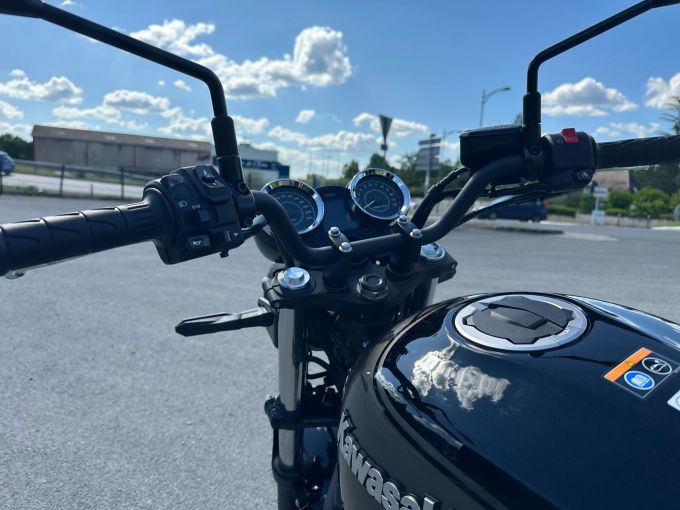 KAWASAKI Z650 RS 4