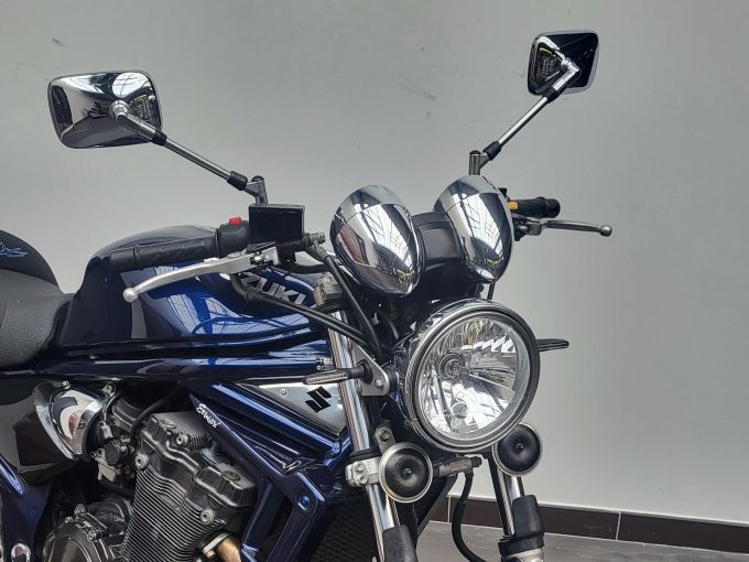 SUZUKI GSF 1200 N BANDIT 4