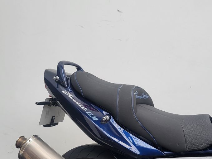 SUZUKI GSF 1200 N BANDIT 4