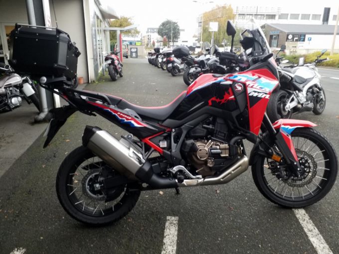 HONDA AFRICA TWIN CRF1000L DCT 4