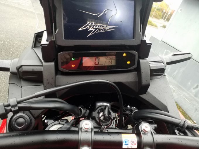 HONDA AFRICA TWIN CRF1000L DCT 4