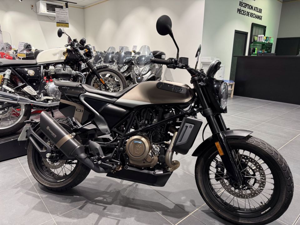 HUSQVARNA SVARTPILEN 701 4