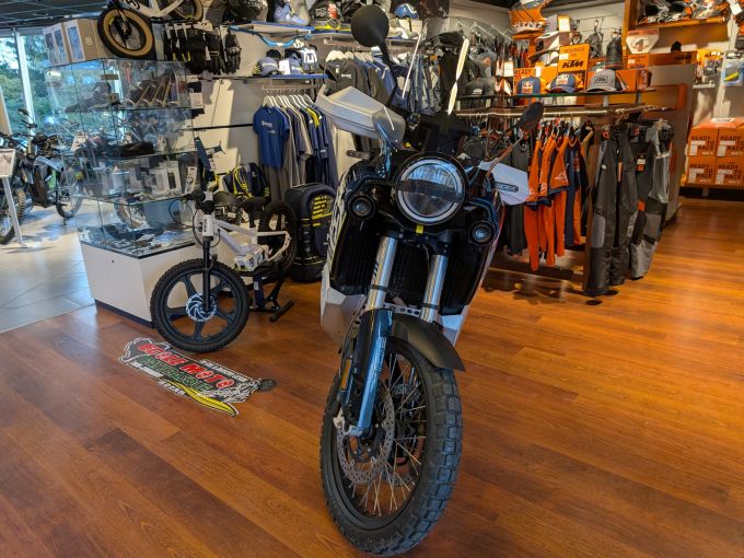 HUSQVARNA NORDEN 901 EXPEDITION 4