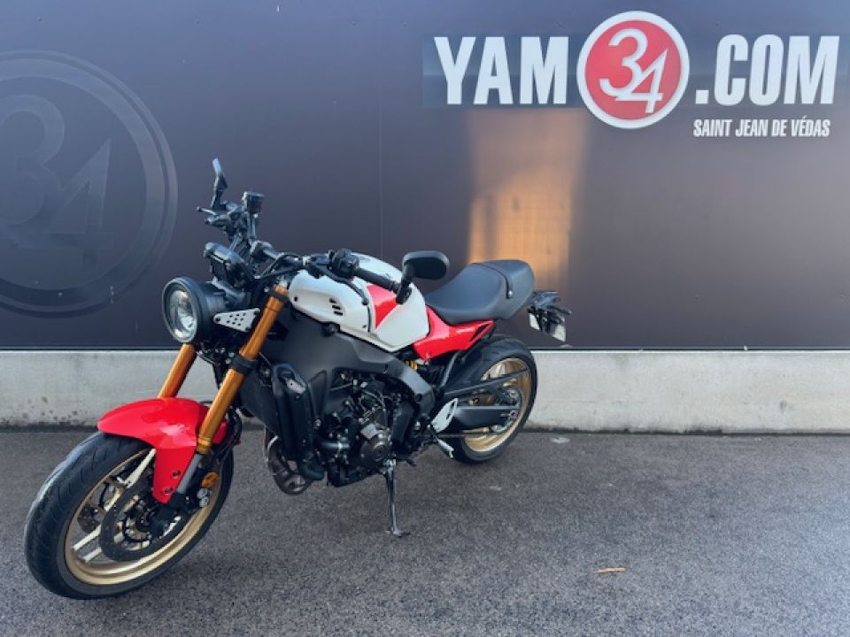 YAMAHA XSR 900 4
