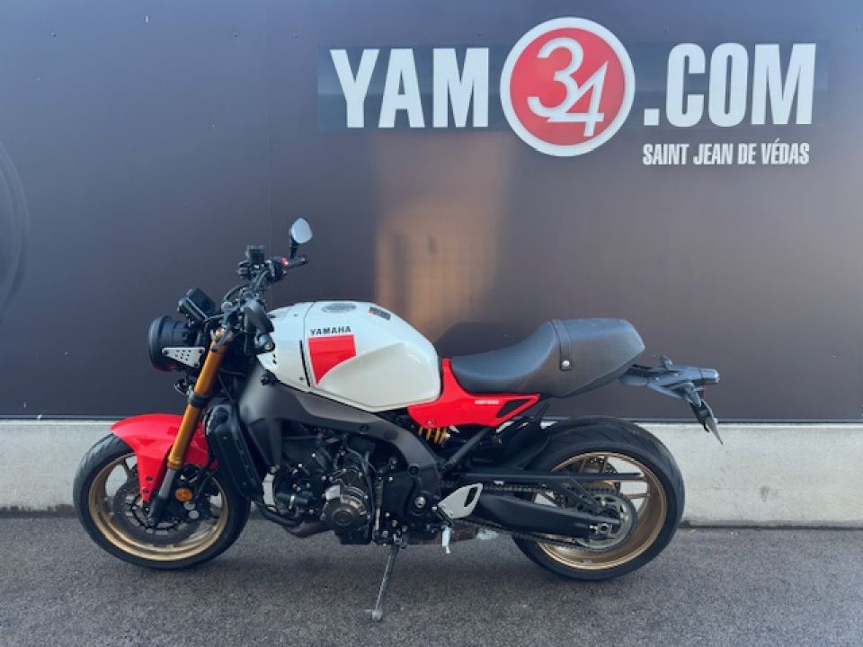 YAMAHA XSR 900 4