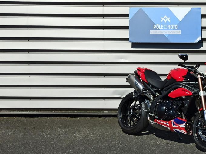 TRIUMPH SPEED TRIPLE 1050 4