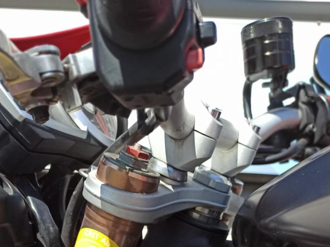 TRIUMPH SPEED TRIPLE 1050 4