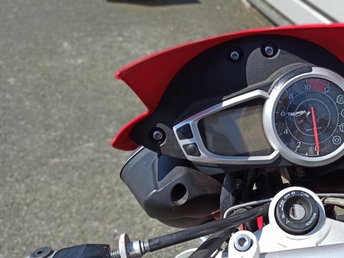 TRIUMPH SPEED TRIPLE 1050 4