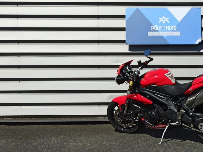 TRIUMPH SPEED TRIPLE 1050 4