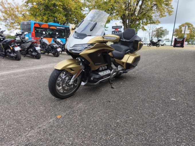 HONDA GoldWing Touring DCT Airbag 4