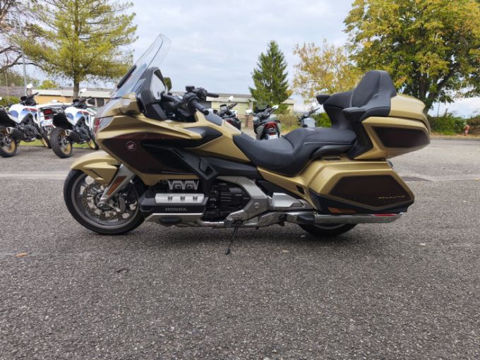 HONDA GoldWing Touring DCT Airbag 4