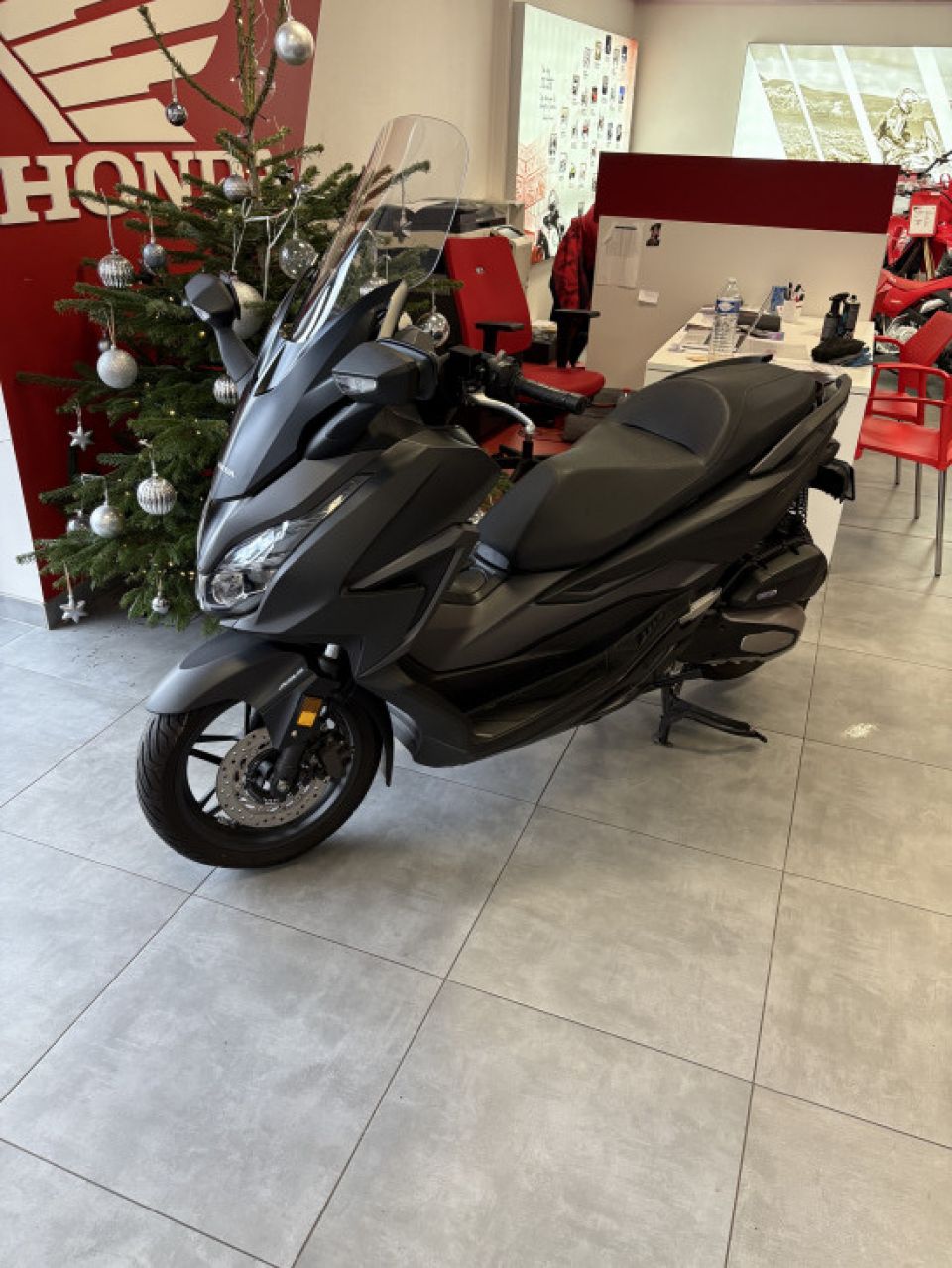 HONDA FORZA 125 4