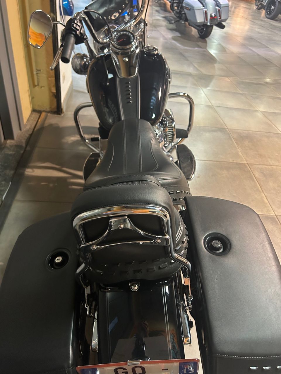 HARLEY-DAVIDSON SOFTAIL HERITAGE 1868 CLASSIC 4