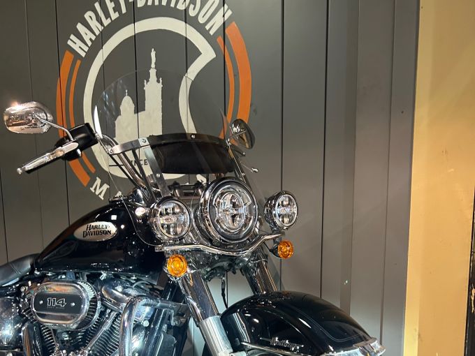 HARLEY-DAVIDSON SOFTAIL HERITAGE 1868 CLASSIC 4