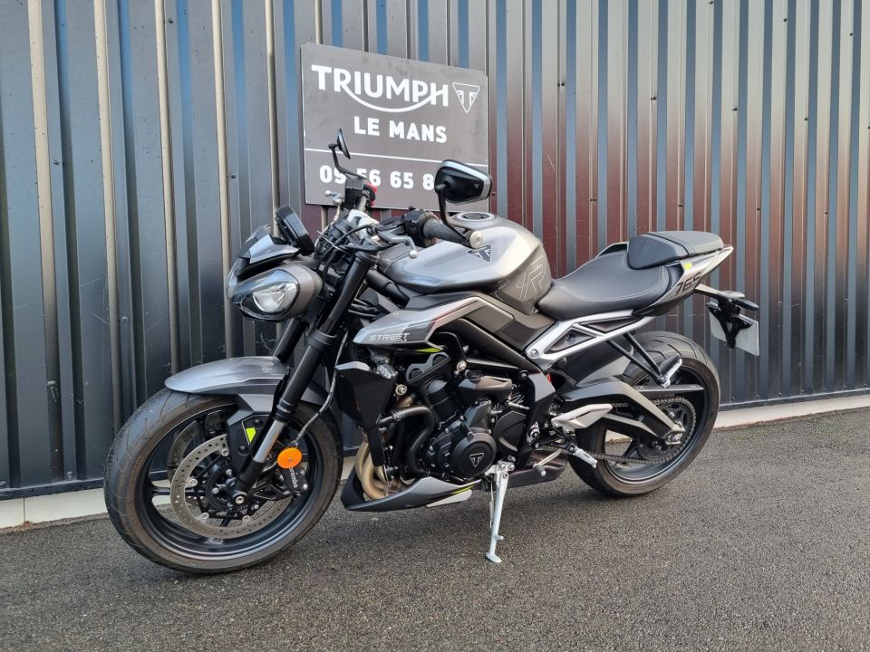 TRIUMPH STREET TRIPLE 765 R 4