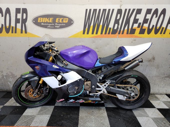 KAWASAKI ZX-6RR 4
