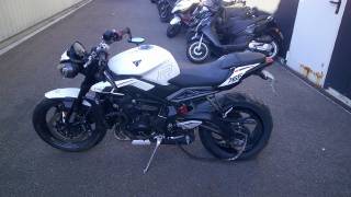 TRIUMPH STREET TRIPLE 765 R - 2024