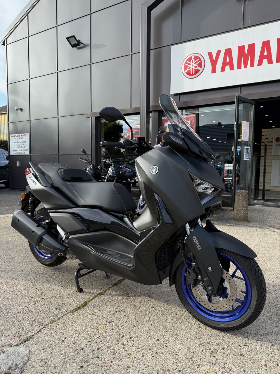 YAMAHA XMAX 300 4