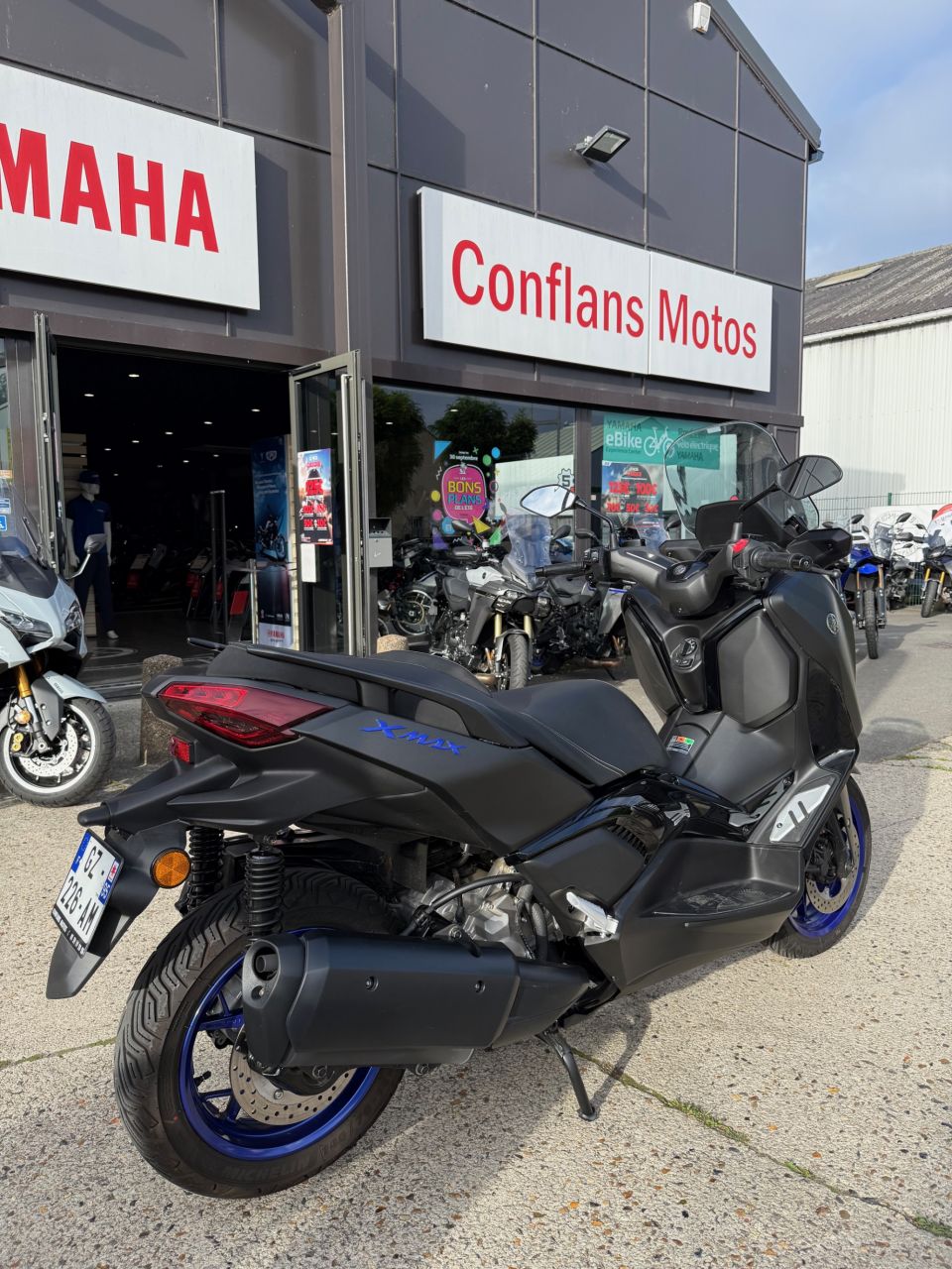 YAMAHA XMAX 300 4