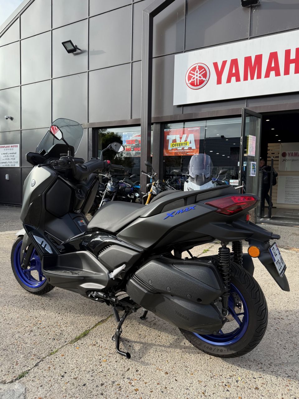 YAMAHA XMAX 300 4