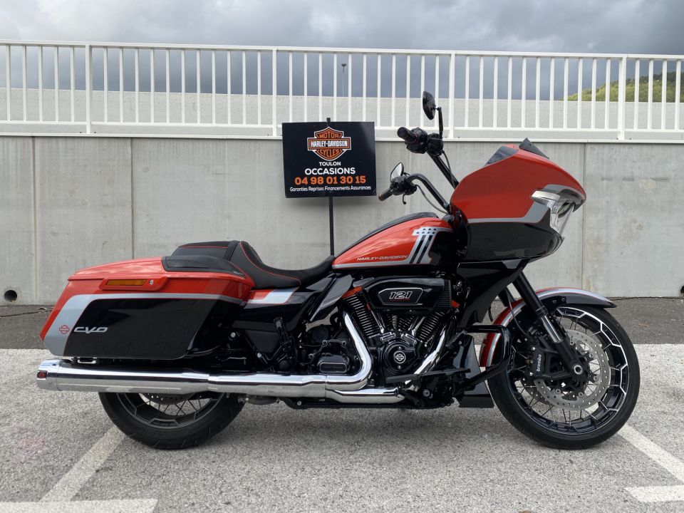 HARLEY-DAVIDSON TOURING ROAD GLIDE 1977 CVO 4