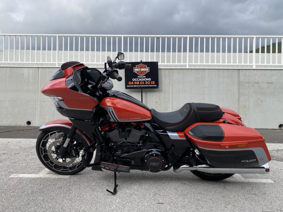 HARLEY-DAVIDSON TOURING ROAD GLIDE 1977 CVO 4