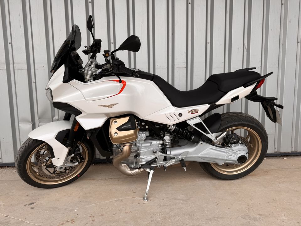 MOTO GUZZI V100  MANDELLO 4